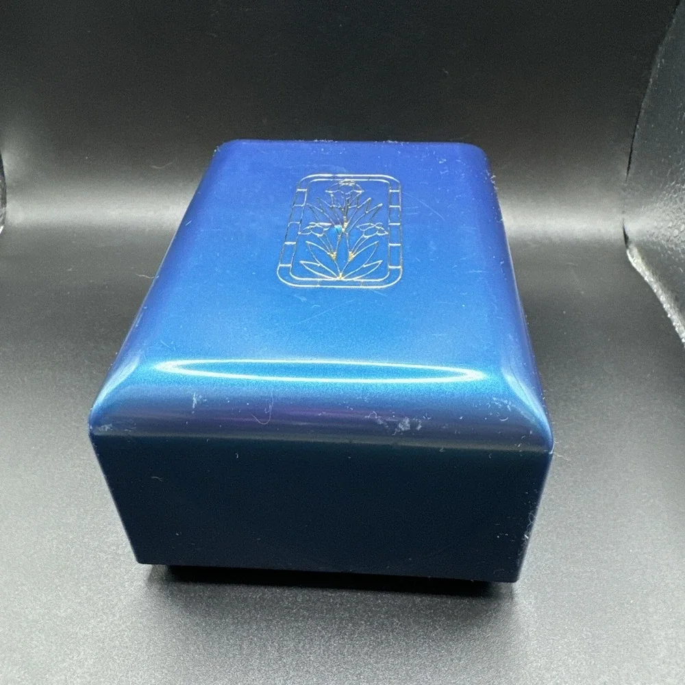 vintage jewelry box